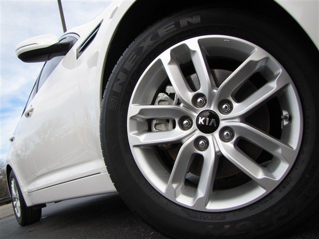 Kia Optima 2011 photo 3