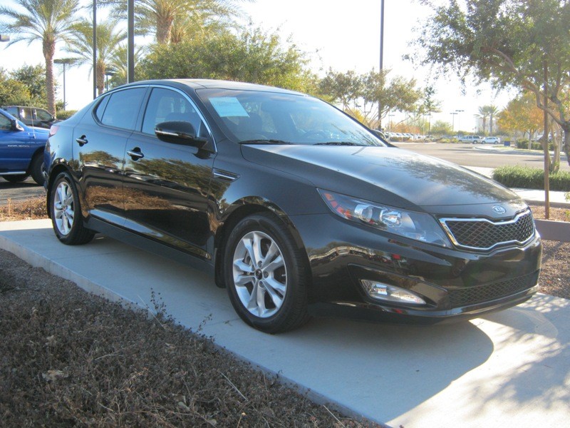 Kia Optima 2011 photo 1