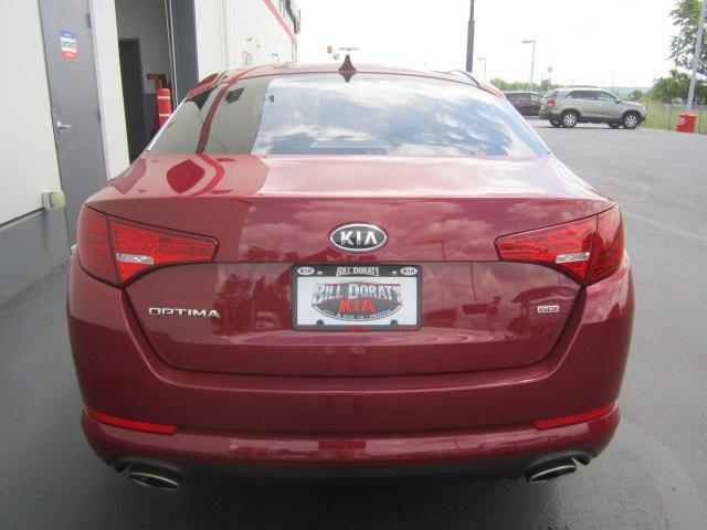 Kia Optima 2011 photo 2