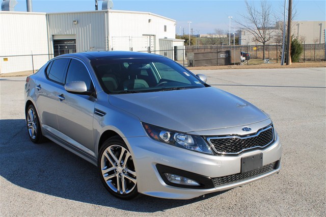 Kia Optima 2011 photo 2