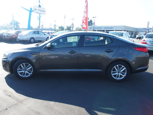 Kia Optima 2011 photo 3