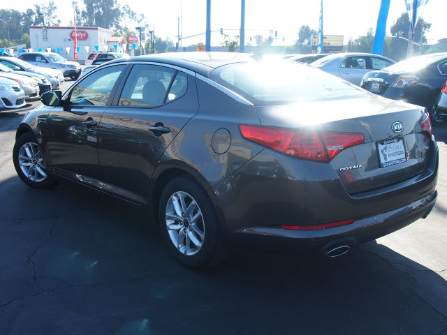 Kia Optima 2011 photo 4