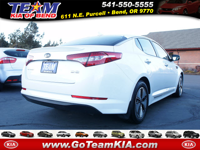 Kia Optima 2011 photo 2