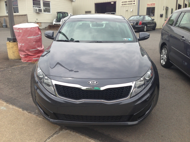 Kia Optima 2011 photo 2