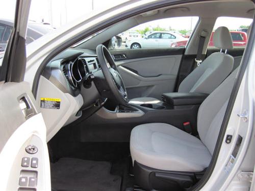 Kia Optima 2011 photo 2