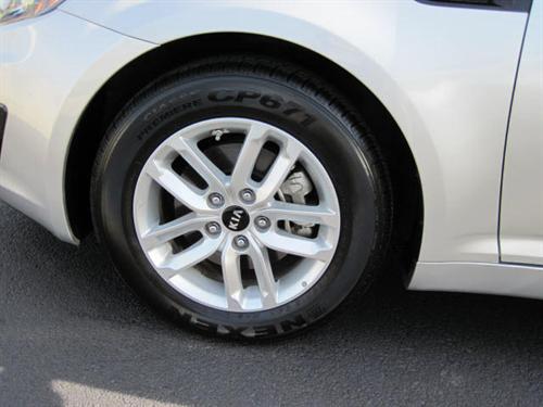 Kia Optima 2011 photo 5