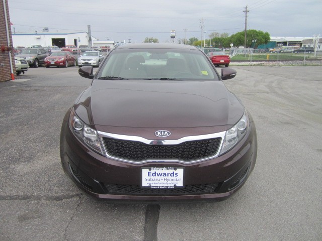 Kia Optima 2011 photo 2