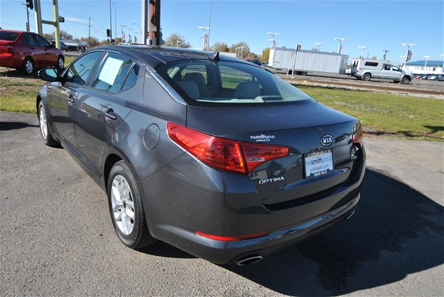 Kia Optima 2011 photo 2