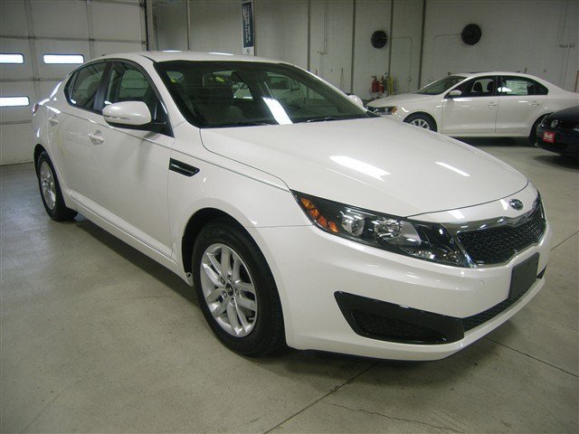 Kia Optima Elk Conversion Van Unspecified