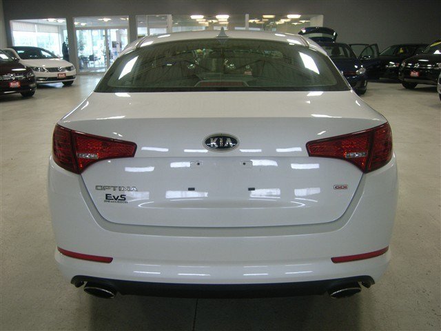 Kia Optima 2011 photo 3