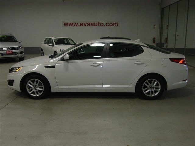 Kia Optima 2011 photo 4