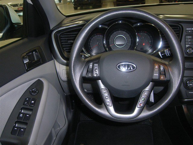 Kia Optima 2011 photo 5