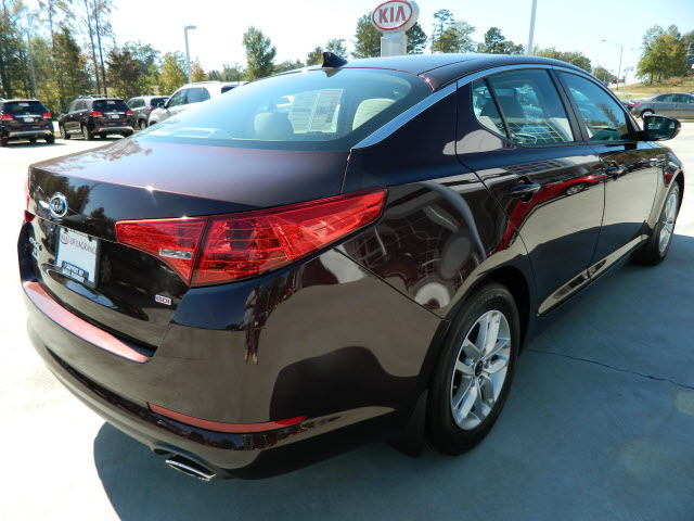 Kia Optima 2011 photo 4