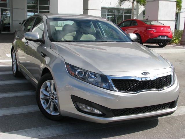 Kia Optima 2011 photo 1