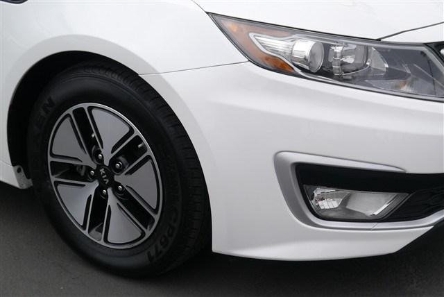 Kia Optima 2011 photo 1