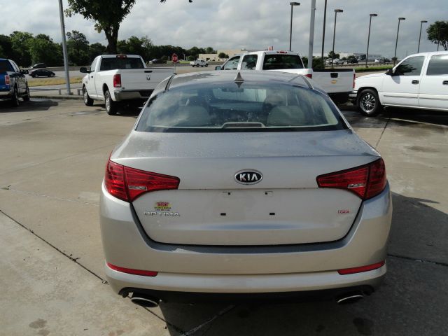 Kia Optima 2011 photo 13