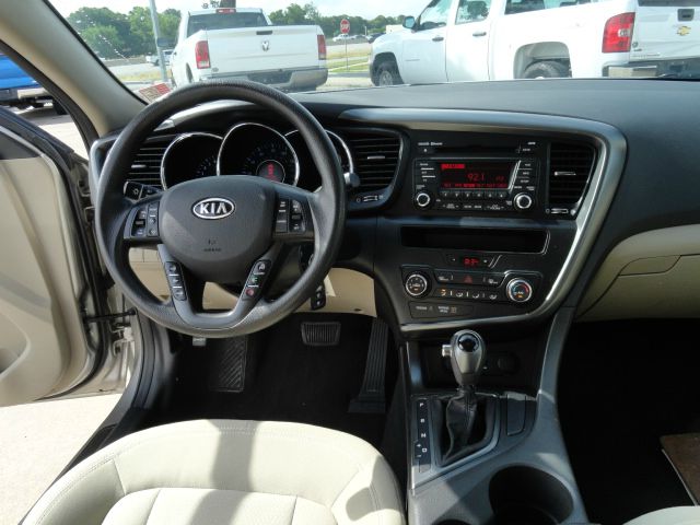 Kia Optima 2011 photo 5