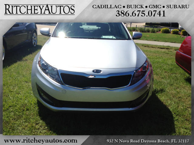 Kia Optima 2011 photo 1