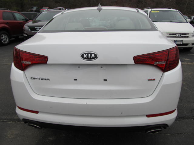 Kia Optima 2011 photo 2