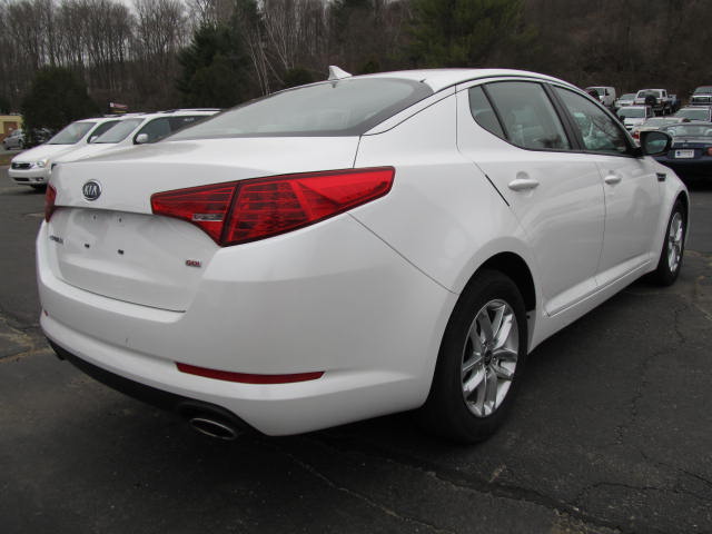 Kia Optima 2011 photo 3