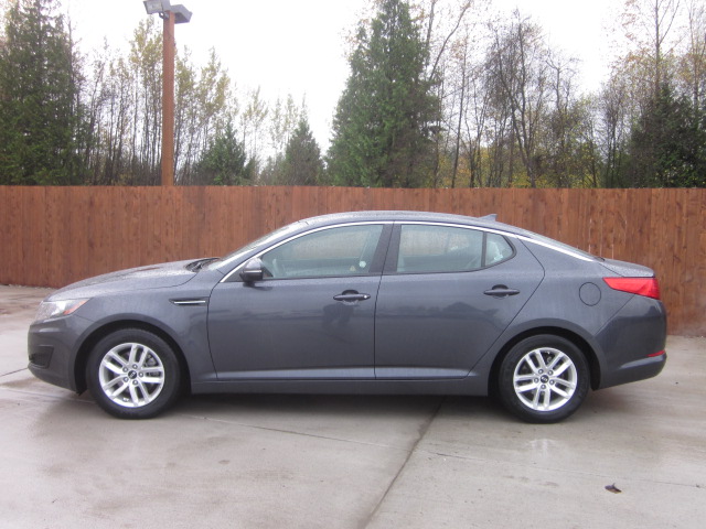 Kia Optima 2011 photo 2