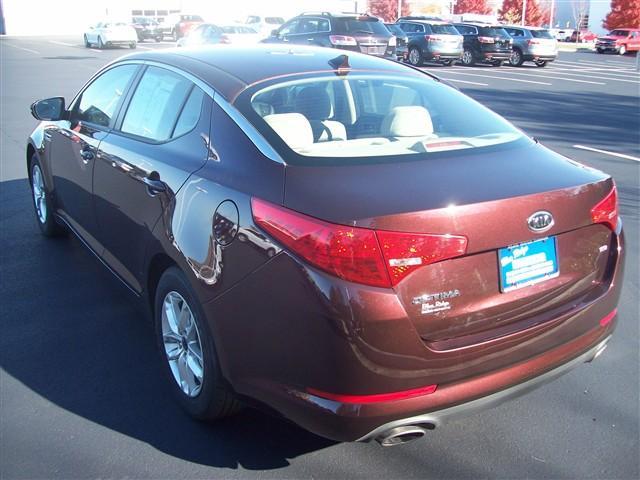 Kia Optima 2011 photo 5