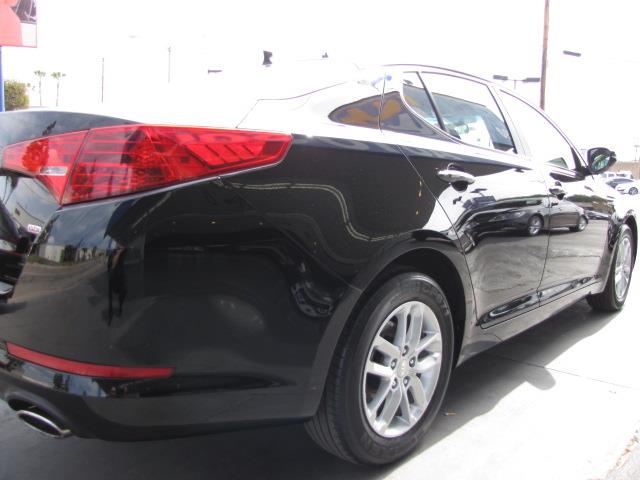 Kia Optima 2012 photo 16