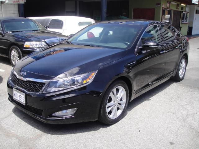 Kia Optima 2012 photo 1