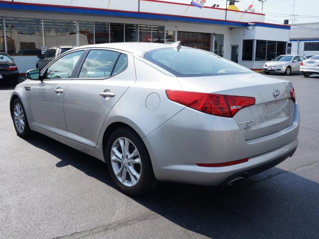 Kia Optima 2012 photo 3