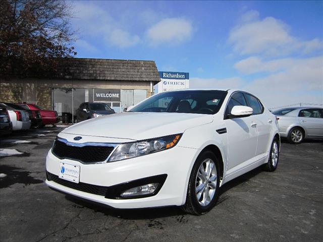 Kia Optima 2012 photo 3