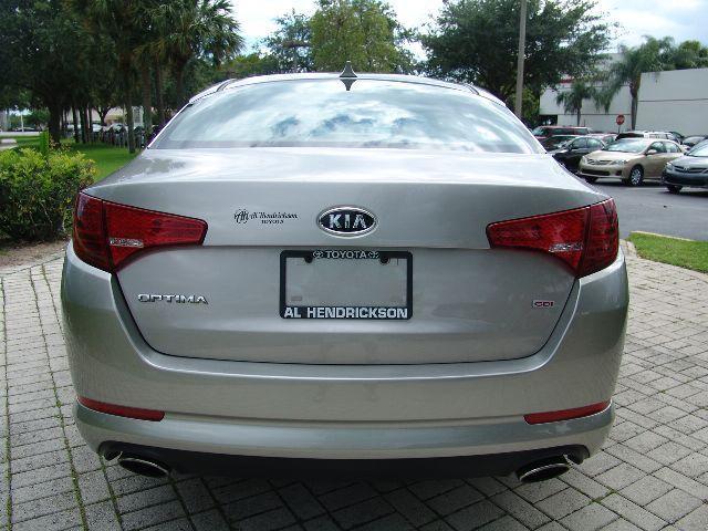 Kia Optima 2012 photo 1