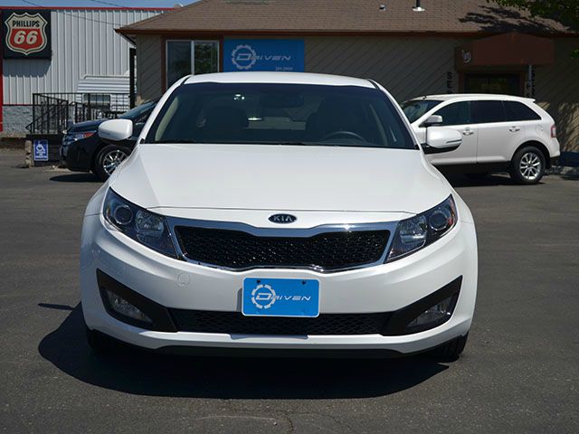 Kia Optima 2012 photo 13