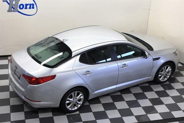 Kia Optima 2012 photo 12