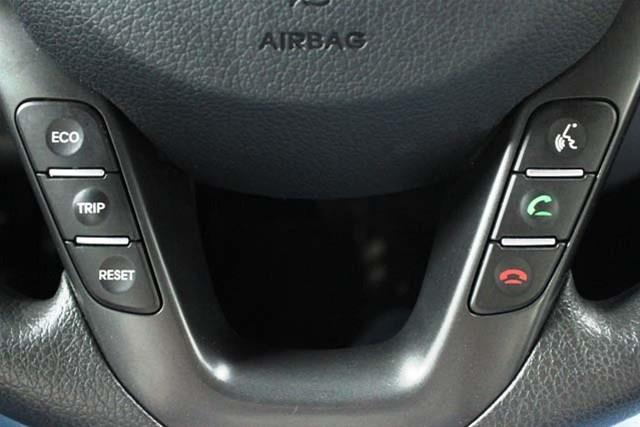 Kia Optima 2012 photo 8