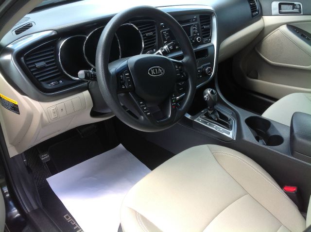 Kia Optima 2012 photo 4