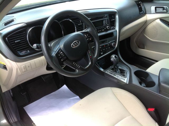 Kia Optima 2012 photo 3