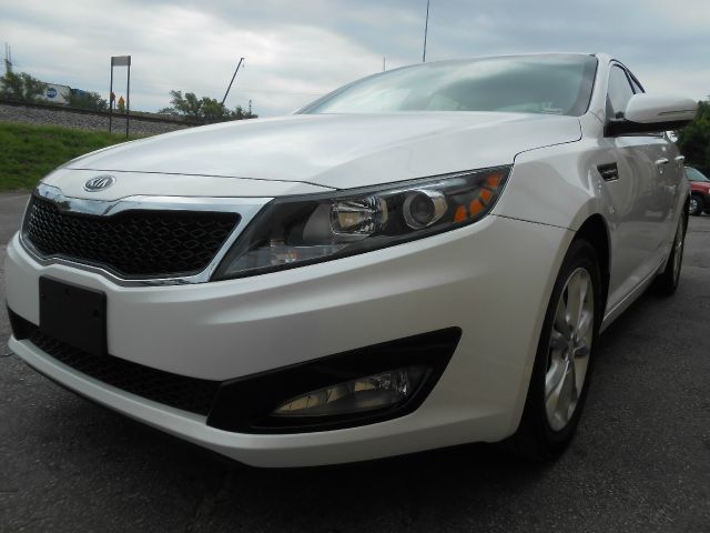 Kia Optima 2012 photo 1