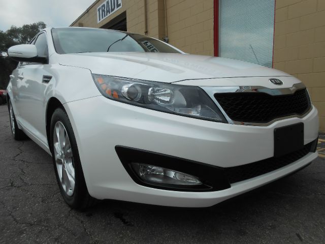 Kia Optima 2012 photo 3