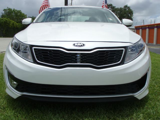 Kia Optima 2012 photo 24