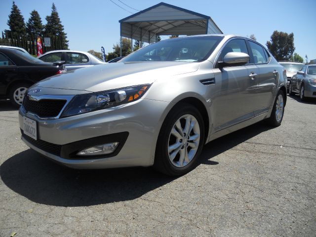 Kia Optima 2012 photo 3