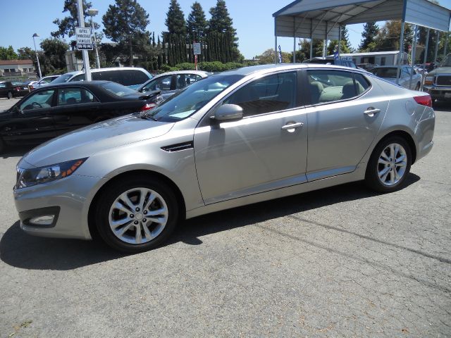 Kia Optima 2012 photo 4