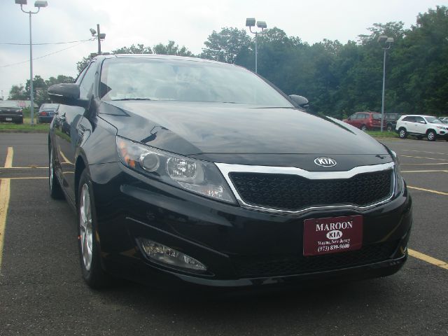 Kia Optima Open-top Sedan