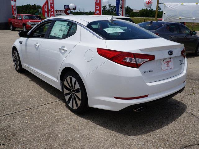 Kia Optima 2013 photo 2