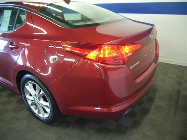 Kia Optima 2013 photo 1