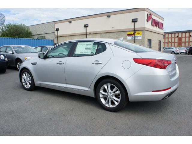 Kia Optima 2013 photo 4