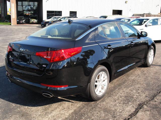 Kia Optima 2013 photo 2