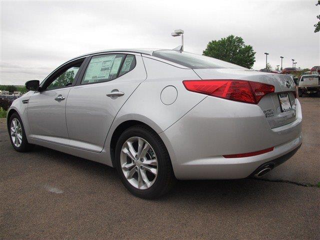 Kia Optima 2013 photo 3