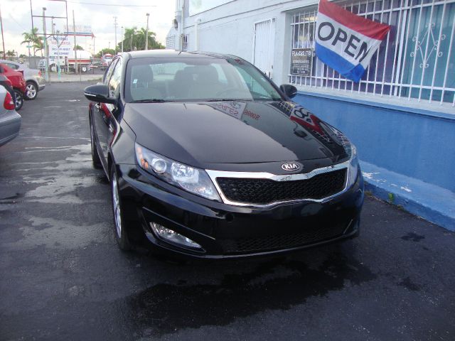 Kia Optima 2013 photo 1