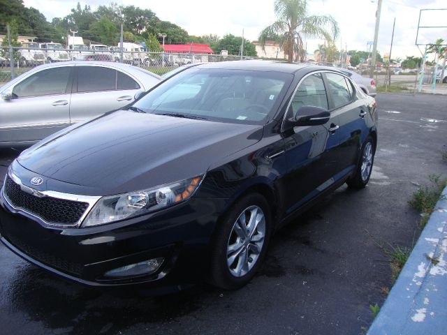 Kia Optima 2013 photo 2