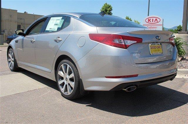 Kia Optima 2013 photo 1